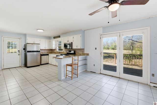 5045 Contest Road, Paducah, KY 42001