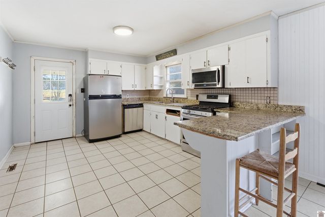 5045 Contest Road, Paducah, KY 42001