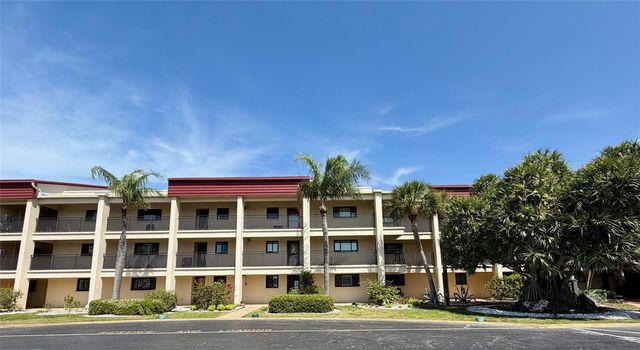 868 BAYWAY BOULEVARD 210, Clearwater Beach, FL 33767