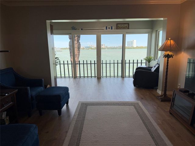 868 BAYWAY BOULEVARD 210, Clearwater Beach, FL 33767