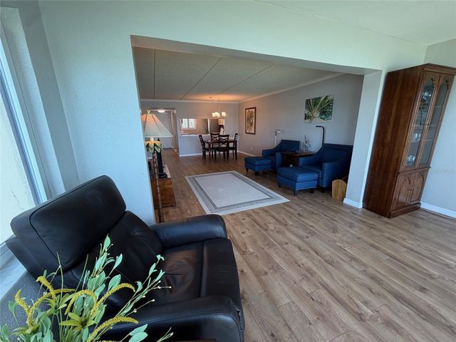 868 BAYWAY BOULEVARD 210, Clearwater Beach, FL 33767