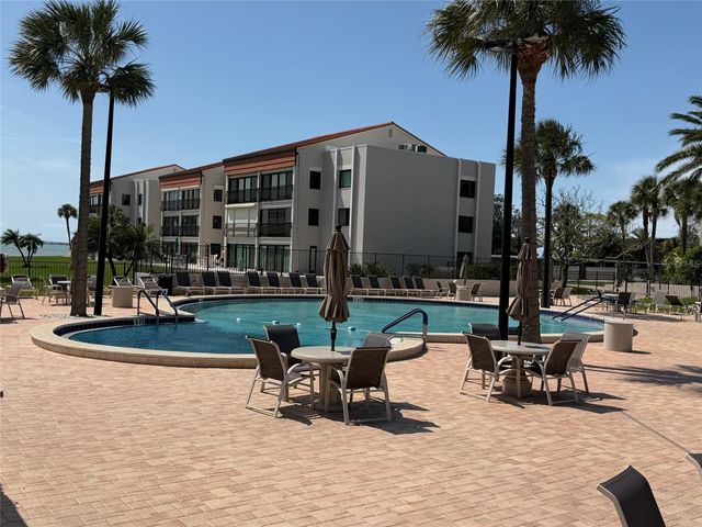 868 BAYWAY BOULEVARD 210, Clearwater Beach, FL 33767
