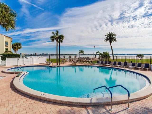 868 BAYWAY BOULEVARD 210, Clearwater Beach, FL 33767