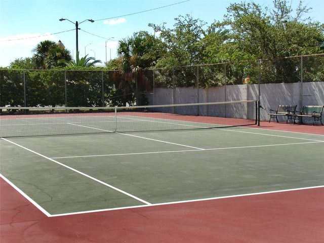868 BAYWAY BOULEVARD 210, Clearwater Beach, FL 33767