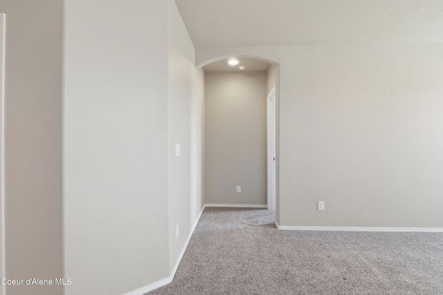 13005 N Loveland WAY, Hayden, ID 83835