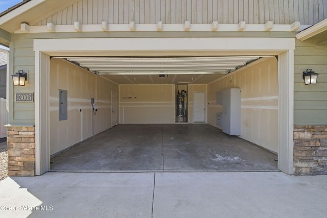 13005 N Loveland WAY, Hayden, ID 83835