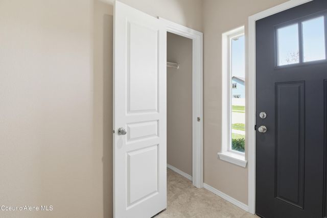13005 N Loveland WAY, Hayden, ID 83835
