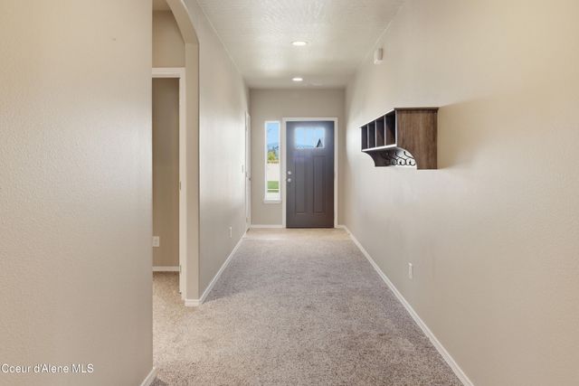 13005 N Loveland WAY, Hayden, ID 83835
