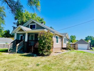 1278 N Pine Road, Essexville, MI 48732