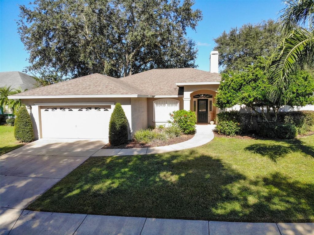 579 POWDER HORN ROW, Lakeland, FL 33809
