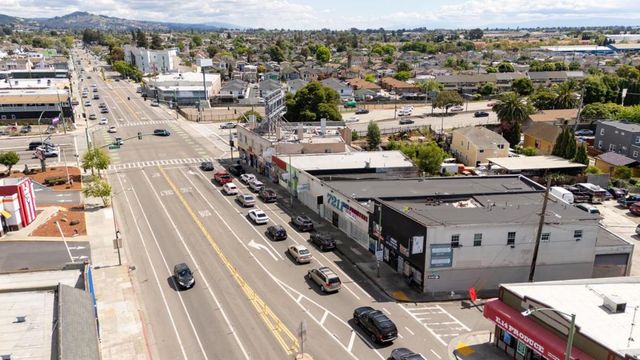 7201 International Boulevard, Oakland, CA 94621