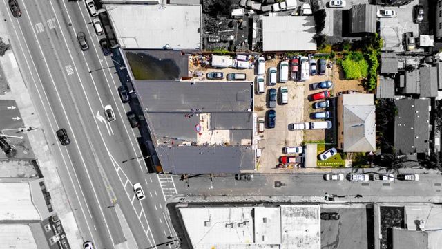 7201 International Boulevard, Oakland, CA 94621