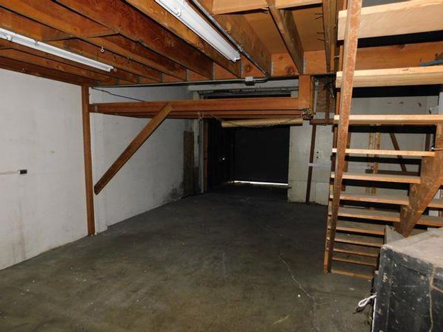 7201 International Boulevard, Oakland, CA 94621