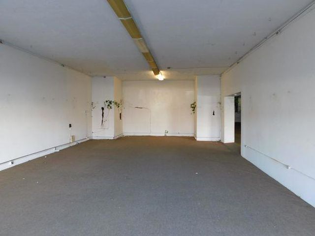 7201 International Boulevard, Oakland, CA 94621