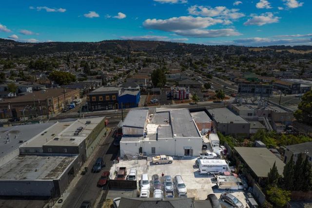7201 International Boulevard, Oakland, CA 94621