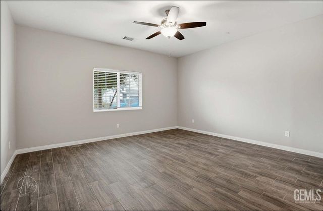 8504 Kowa Street, Bakersfield, CA 93314