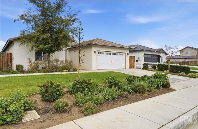 8504 Kowa Street, Bakersfield, CA 93314