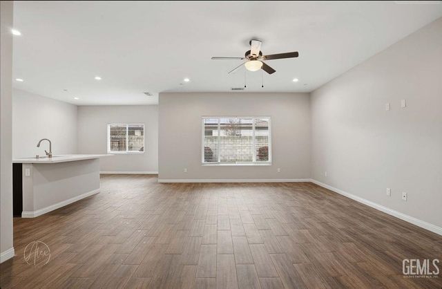 8504 Kowa Street, Bakersfield, CA 93314