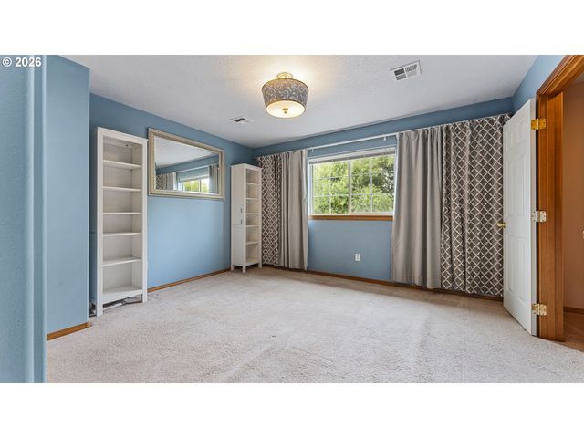 1919 26TH Ave 2, Forest Grove, OR 97116