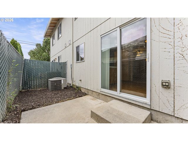 1919 26TH Ave 2, Forest Grove, OR 97116