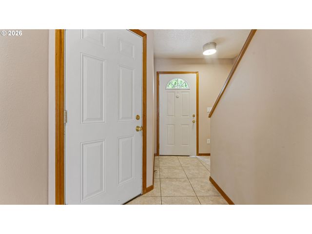 1919 26TH Ave 2, Forest Grove, OR 97116