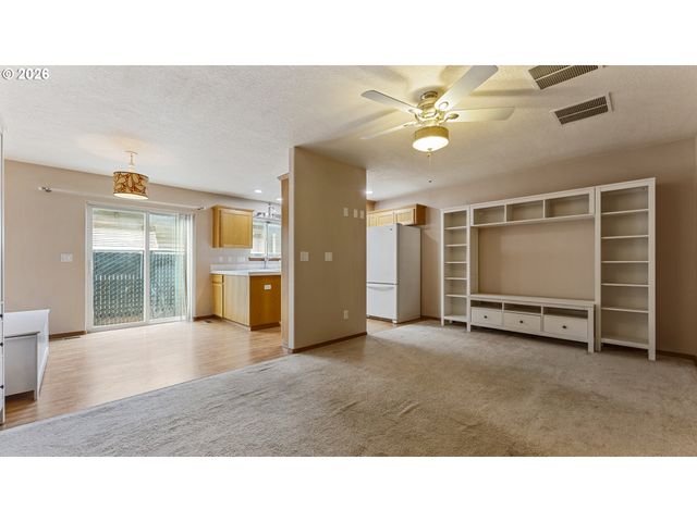 1919 26TH Ave 2, Forest Grove, OR 97116