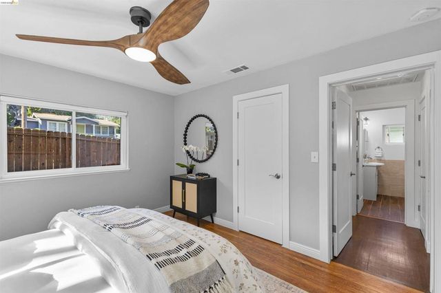 7900 Greenly Dr, Oakland, CA 94605