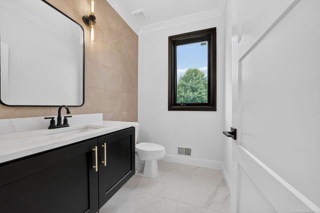 56681 Via Toscana Street, Macomb, MI 48042