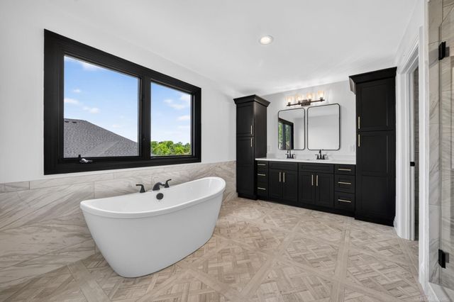 56681 Via Toscana Street, Macomb, MI 48042