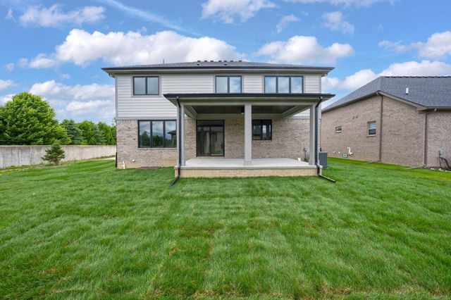 56681 Via Toscana Street, Macomb, MI 48042