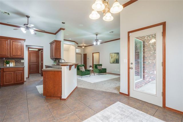 11016 NW 101 Street, Yukon, OK 73099