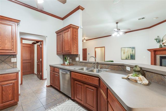 11016 NW 101 Street, Yukon, OK 73099