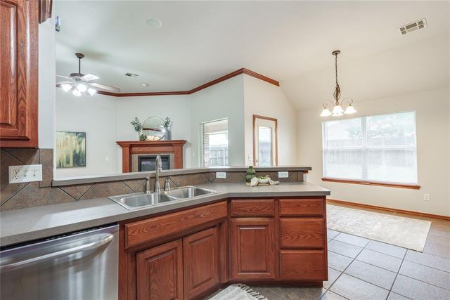 11016 NW 101 Street, Yukon, OK 73099