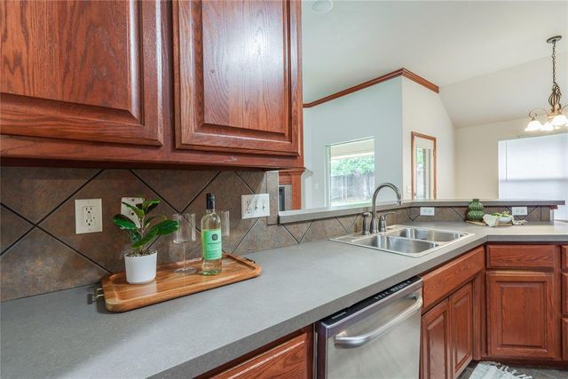 11016 NW 101 Street, Yukon, OK 73099