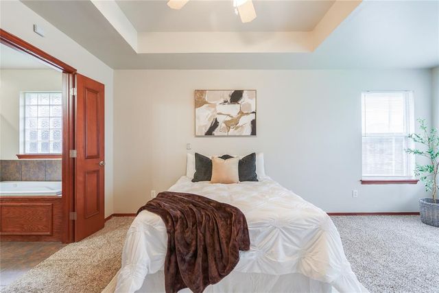 11016 NW 101 Street, Yukon, OK 73099