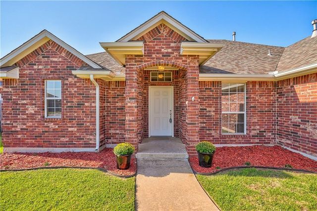 11016 NW 101 Street, Yukon, OK 73099