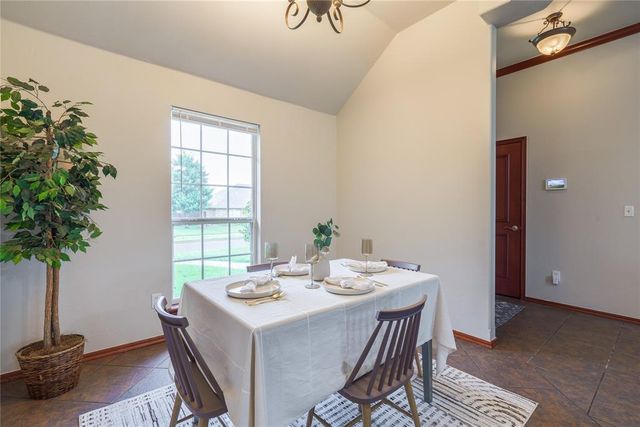 11016 NW 101 Street, Yukon, OK 73099