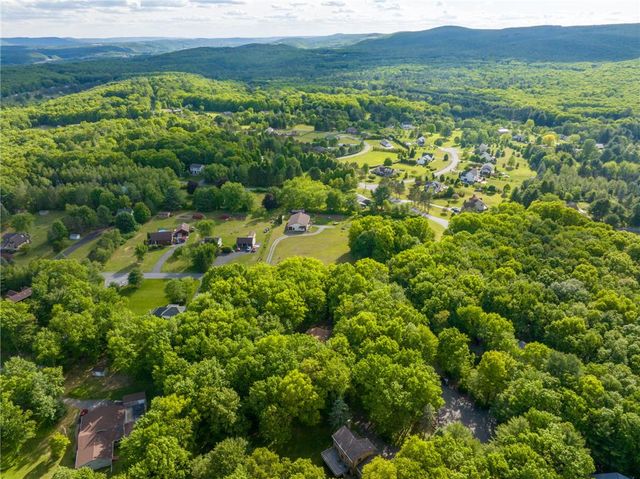 25 Gallaher Drive, Franklin Twp, PA 18235