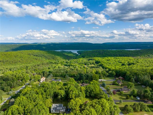 25 Gallaher Drive, Franklin Twp, PA 18235