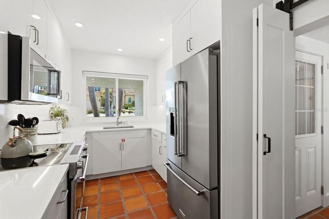 409 N WASHINGTON DRIVE, Sarasota, FL 34236