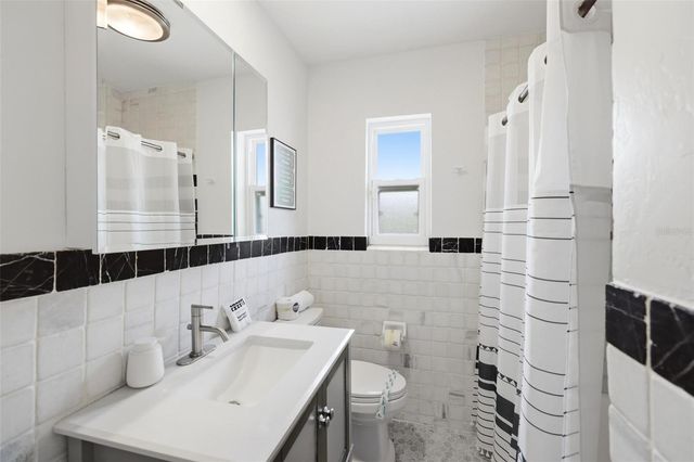 409 N WASHINGTON DRIVE, Sarasota, FL 34236