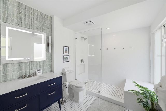 409 N WASHINGTON DRIVE, Sarasota, FL 34236