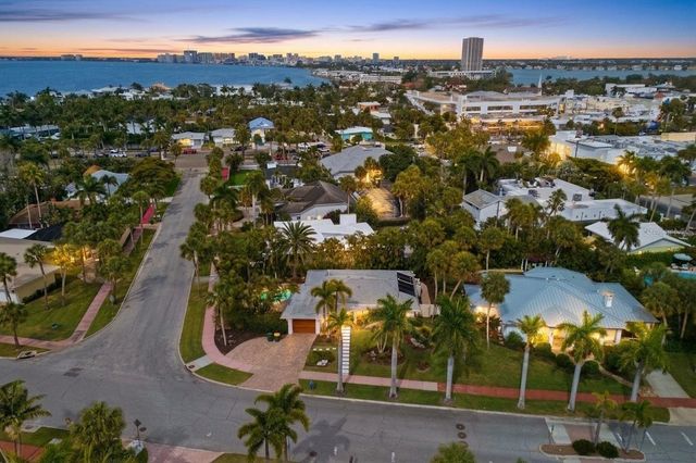 409 N WASHINGTON DRIVE, Sarasota, FL 34236