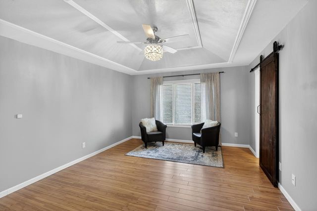 1635 S Tara Falls Ct, Wichita, KS 67207