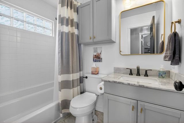 1635 S Tara Falls Ct, Wichita, KS 67207