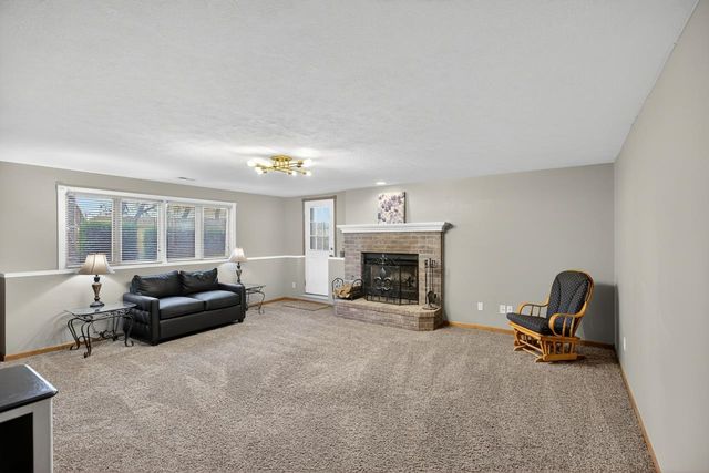 1635 S Tara Falls Ct, Wichita, KS 67207