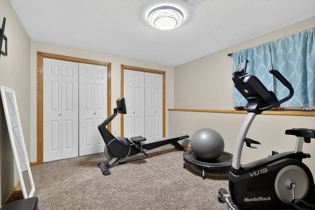 1635 S Tara Falls Ct, Wichita, KS 67207