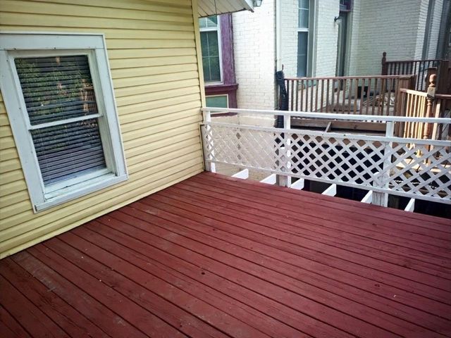 705 N 9 Street, St Joseph, MO 64501