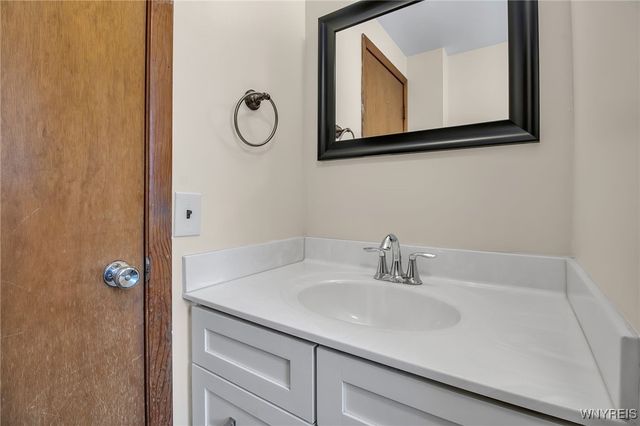 201 Marrano Parkway LEFT, Cheektowaga, NY 14227