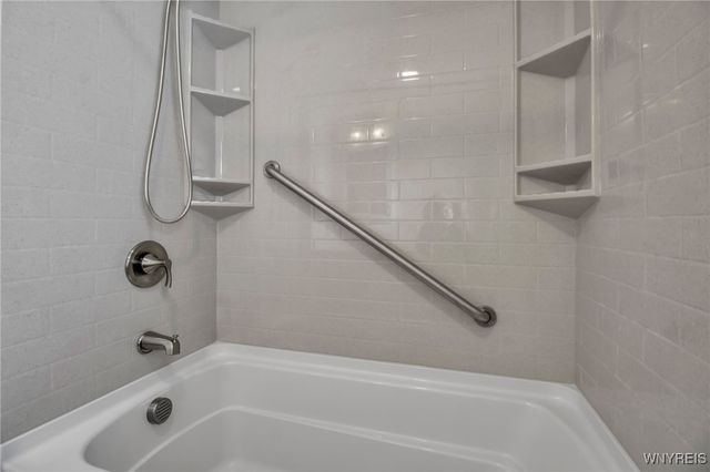 201 Marrano Parkway LEFT, Cheektowaga, NY 14227